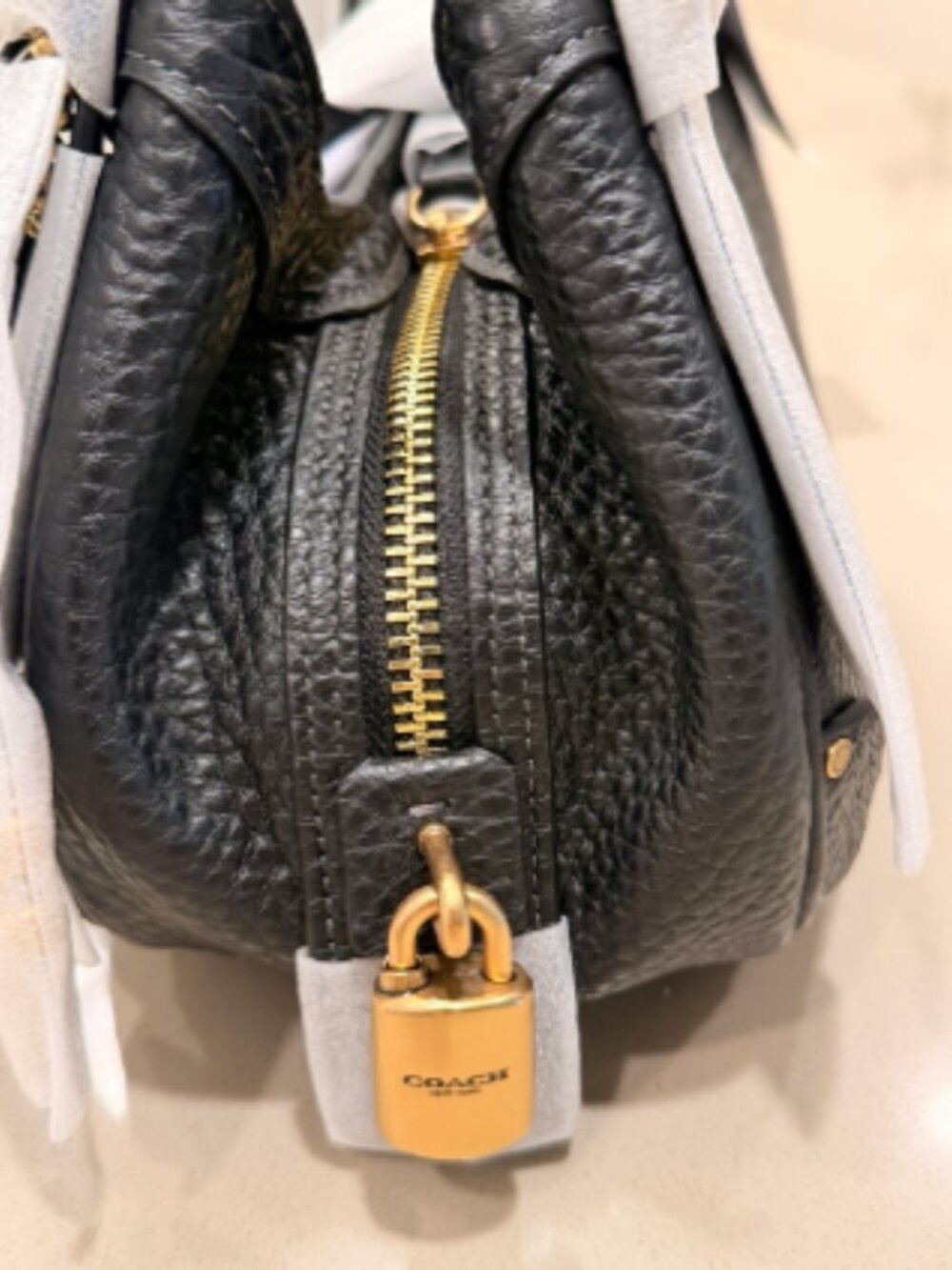 Coach Drifter Shoulder Bag 31 2026 in Brass/Black Textured Pebble Leather NWT - Picture 5 of 8